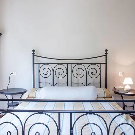 Casa La Viola Blu 3* チェルノッビオ